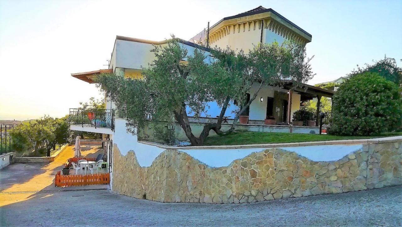 B&B Maison Villa Vittorio Avella Exteriör bild